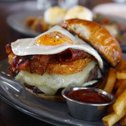 Burtons Grill & Bar - Brunch Burger (Brunch Menu)