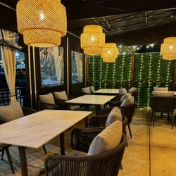 Khan's Kitchen - Outdoor