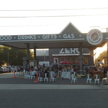 Exit Zero Filling Station - outside during covid - Burgers Near Me - Cape May, New Jersey