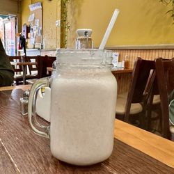 La Fonda Paisa - Batido de fresa