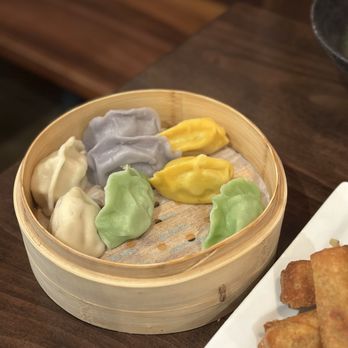 Dumpling Hour - Asian Fusion Near Me - Lafayette, Louisiana Dumpling Hour - Asian Fusion Near Me - Lafayette, Louisiana