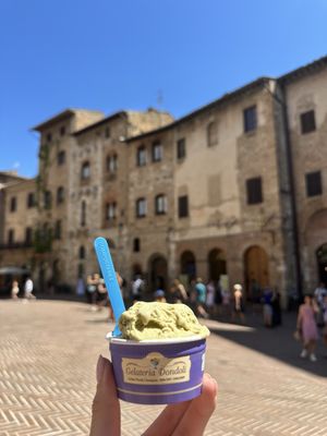 Gelateria Dondoli by null