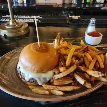 Union Kitchen - American Near Me - West Hartford, Connecticut Union Kitchen - American Near Me - West Hartford, Connecticut