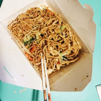 Toss Noodle Bar - Hokkien noodles with Malay sauce and chicken - Asian Fusion Near Me - Berkeley, California