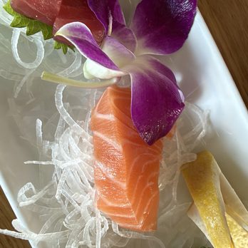 Tomodachi Sushi - Sashimi - Sushi Bars Near Me - Los Angeles, California Tomodachi Sushi - Sashimi - Sushi Bars Near Me - Los Angeles, California
