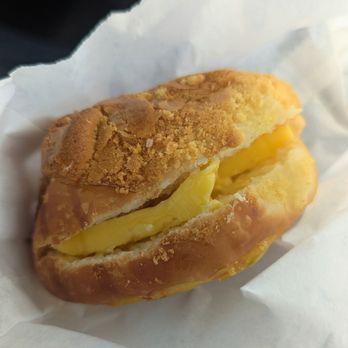 Pineapple King Bakery - Fremont - Classic bun with butter - Bakeries Near Me - Fremont, California Pineapple King Bakery - Fremont - Classic bun with butter - Bakeries Near Me - Fremont, California
