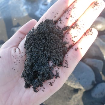 Kaimu Black Sand Beach - Beaches Near Me - Pahoa, Hawaii