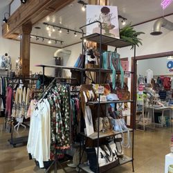 The Market at Roanoke - Clothing and baby's clothes