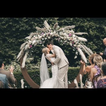 Elegant Earth Designs - Arch for ceremony - Florists Near Me - Anaheim Hills, California