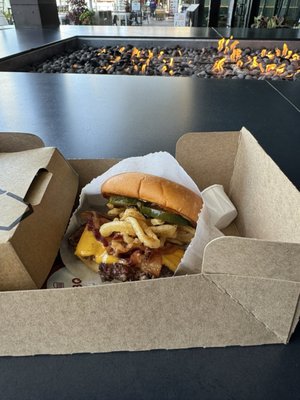 Shake Shack Bay Street by null