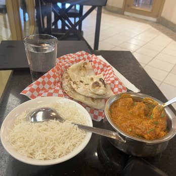 Masala Authentic Indian Cuisine - Mardras Chicken Curry - Indian Near Me - Banff, Alberta Masala Authentic Indian Cuisine - Mardras Chicken Curry - Indian Near Me - Banff, Alberta