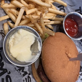 Tom's Watch Bar - Minneapolis - Sports Bars Near Me - Minneapolis, Minnesota Tom's Watch Bar - Minneapolis - Sports Bars Near Me - Minneapolis, Minnesota
