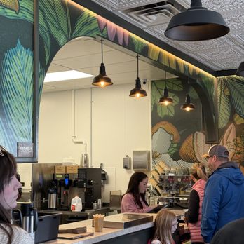Pastimes Cafe - Cafes Near Me - Lakewood, Ohio