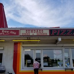 Walk-up window(s) for ordering Walk-up window(s) for ordering