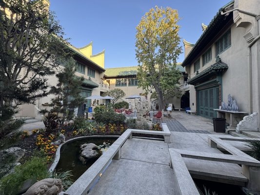 USC Pacific Asia Museum by null