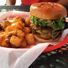 LINDY’S ON 4TH - Updated September 2025 - 569 Photos & 676 Reviews ...