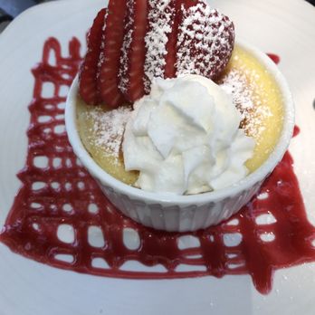 Geyserville Grille - Meyer lemon creme brulee - American Near Me - Geyserville, California