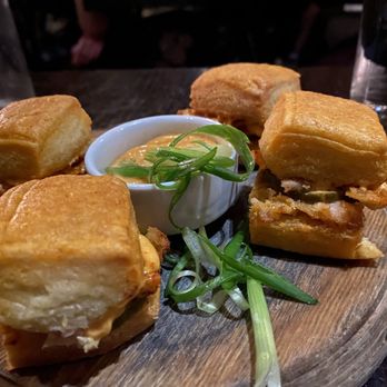 5th & Taylor - Chicken skin sliders - New American Near Me - Nashville, Tennessee 5th & Taylor - Chicken skin sliders - New American Near Me - Nashville, Tennessee