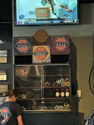 Madison Avenue Pizza by null