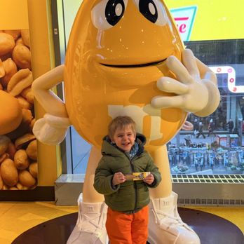 M&M'S New York - Candy Stores Near Me - New York, New York M&M'S New York - Candy Stores Near Me - New York, New York