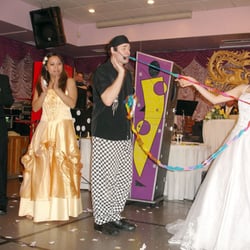 The Magical Worlds of Jack Julius - Performing at a wedding