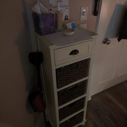 The Spa in Seaside - Treatment room for a facial with Lynn - April 2023