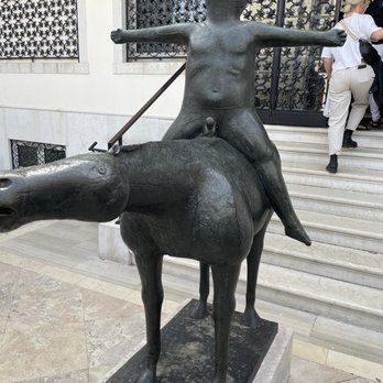Peggy Guggenheim Collection - Museums Near Me - Venezia, VE