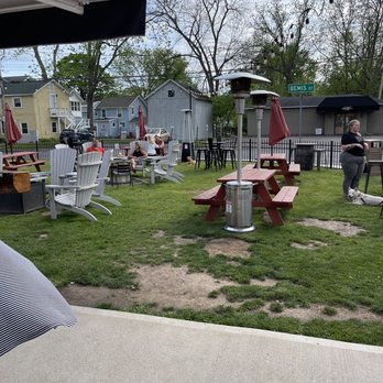 Peacemaker Brewing Company - Nice outdoor area - Breweries Near Me - Canandaigua, New York Peacemaker Brewing Company - Nice outdoor area - Breweries Near Me - Canandaigua, New York