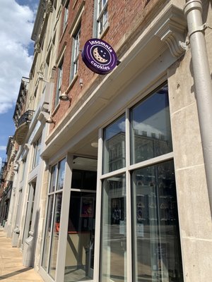 Insomnia Cookies by null