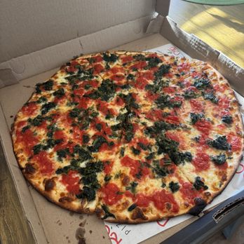 Round Pie Pizza Company - 17" Classic Cheese + Spinach - Pizza Near Me - Matawan, New Jersey Round Pie Pizza Company - 17" Classic Cheese + Spinach - Pizza Near Me - Matawan, New Jersey