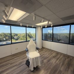 Jonathan Lopez, MD - One of our procedure rooms, where Mohs surgery and reconstruction are performed.