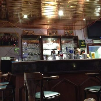Au Saint d'Hic - Bar. - Cafes Near Me - Brussels, BRU Au Saint d'Hic - Bar. - Cafes Near Me - Brussels, BRU