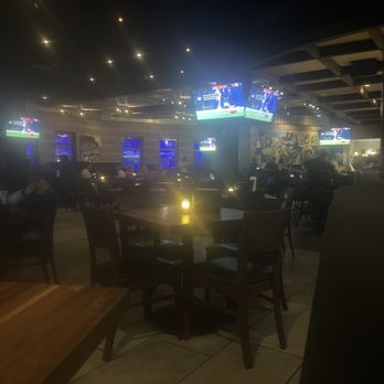 Yard House - Bar area - New American Near Me - Rancho Mirage, California Yard House - Bar area - New American Near Me - Rancho Mirage, California