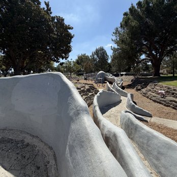 Brookhurst Community Park - Castle maze playground - Parks Near Me - Anaheim, California