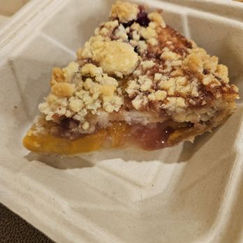 Maui Pie - Mango strawberry - Bakeries Near Me - Kihei, Hawaii