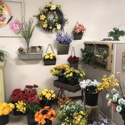 D&M Florist & Greenhouse