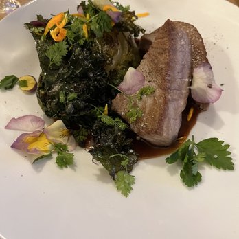 Le Servan - Tuna fish with fried lettuce - Modern European Near Me - Paris, 75 Le Servan - Tuna fish with fried lettuce - Modern European Near Me - Paris, 75