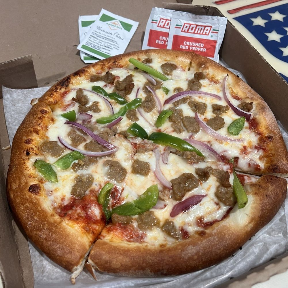 Sausauge , Bellpepper, Onion Personal Pizza Sausauge , Bellpepper, Onion Personal Pizza