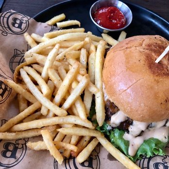 Batch New Southern Kitchen - Great brisket & short rib burger with lots of uninteresting fries - New American Near Me - Delray Beach, Florida
