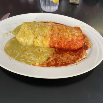 La Famlia - Mexican omelette enchilada style - Mexican Near Me - Silver City, New Mexico La Famlia - Mexican omelette enchilada style - Mexican Near Me - Silver City, New Mexico