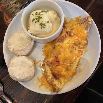 Craft Grill Breakfast Club - Cheese and tomato omelette, biscuits, and grits - Breakfast & Brunch Near Me - Tomball, Texas