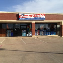 Bonnie & Clydes Pools and Spas