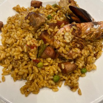 El Corte Inglés - Mixed Paella: shrimp, mussels, chicken and vegetables with yellow rice. @11 euros - Department Stores Near Me - Barcelona, B El Corte Inglés - Mixed Paella: shrimp, mussels, chicken and vegetables with yellow rice. @11 euros - Department Stores Near Me - Barcelona, B