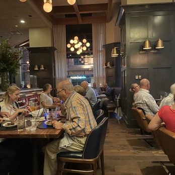 Max Downtown - Dining room 2 - Bars Near Me - Hartford, Connecticut