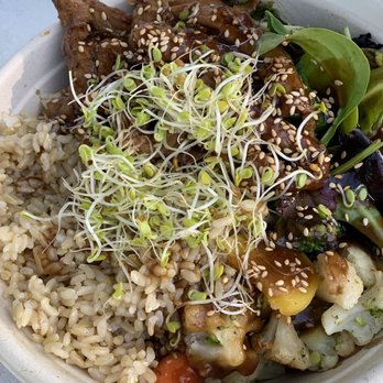 Earth Aloha Eats - Chicken Teriyaki Bowl - Food Trucks Near Me - Honolulu, Hawaii Earth Aloha Eats - Chicken Teriyaki Bowl - Food Trucks Near Me - Honolulu, Hawaii