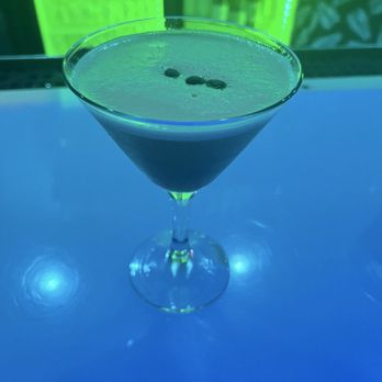 FIZZ - Espresso martini - Lounges Near Me - Plano, Texas