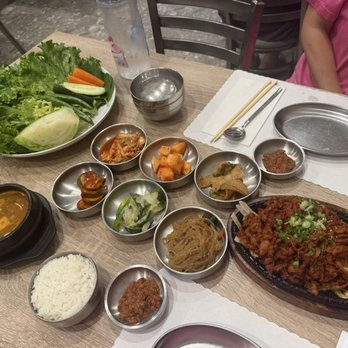 Damee Korean Restaurant - pork bulgogi with veggies - Korean Near Me - Buena Park, California Damee Korean Restaurant - pork bulgogi with veggies - Korean Near Me - Buena Park, California