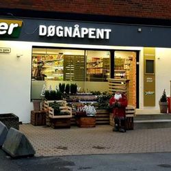 Joker Arbosgate - Velkommen til Joker Arbosgate! I vår døgnåpne butikk finner du et godt utvalg av dagligvarer.