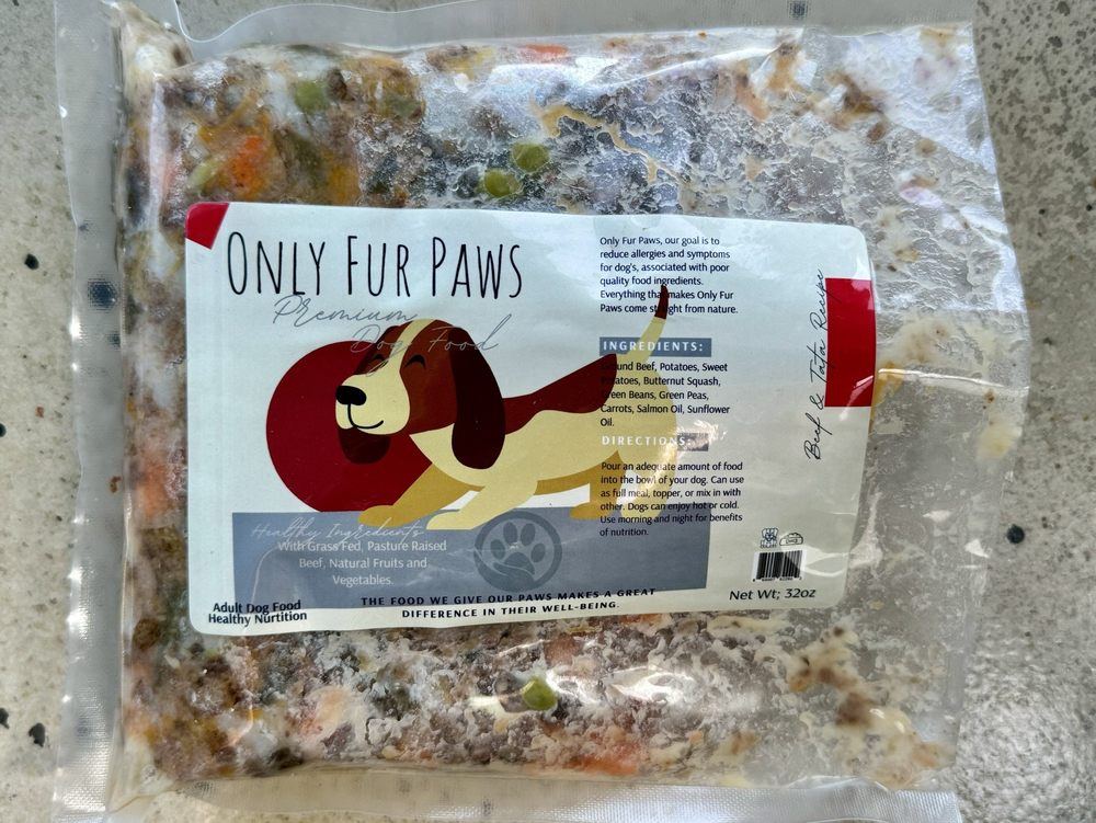 Only Fur Paws Logo