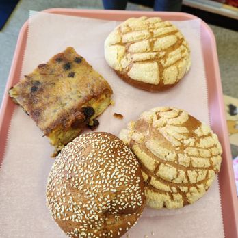 Casa Blanca Bakeries - Pan dulce y budin (bread pudding) - Bakeries Near Me - Hyattsville, Maryland Casa Blanca Bakeries - Pan dulce y budin (bread pudding) - Bakeries Near Me - Hyattsville, Maryland
